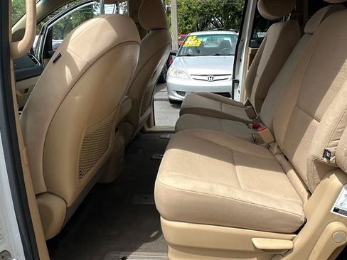 Used 2016 Kia Sedona LX w/ LX Convenience Package FWD image 26