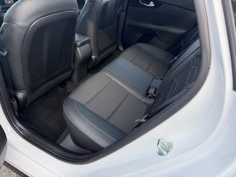 Used 2023 Kia Forte GT-Line w/ GT-Line Premium Package image 18