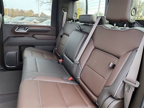 New 2026 GMC Sierra 2500 Denali w/ Denali Reserve Package image 19