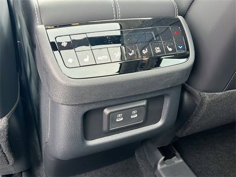 New 2026 INFINITI QX60 Luxe w/ Cargo Package image 16