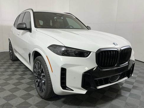New 2026 BMW X5 sDrive40i w/ M Sport Package image 3