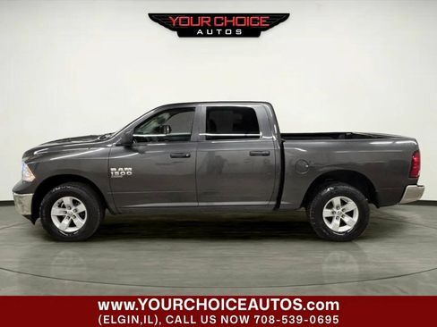 Used 2022 RAM 1500 Classic SLT w/ Protection Group AWD/4WD image 2