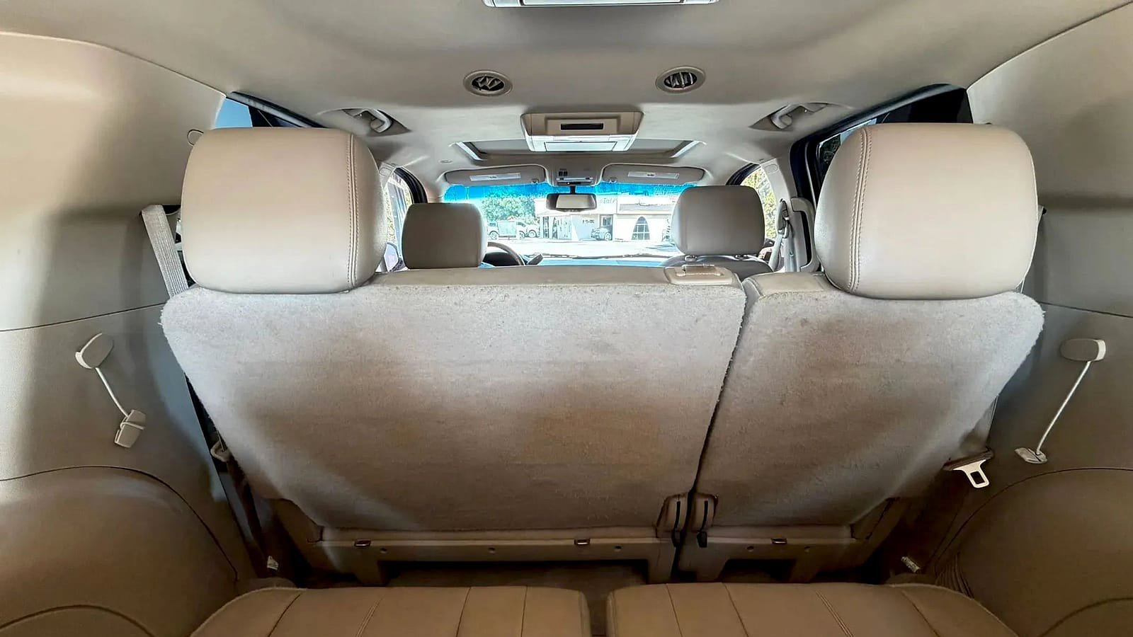 Used 2014 Chevrolet Suburban LT RWD image 13