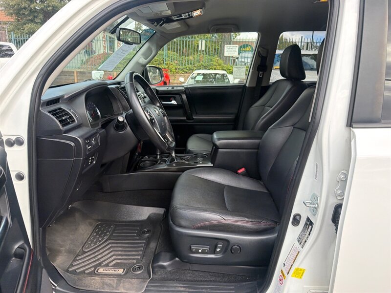Used 2015 Toyota 4Runner TRD Pro AWD/4WD image 15