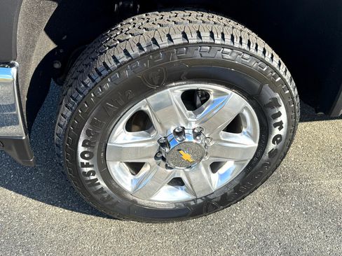 Used 2022 Chevrolet Silverado 3500 LTZ w/ LTZ Plus Package image 33