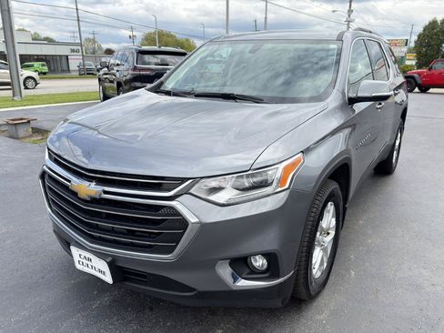 Used 2019 Chevrolet Traverse LT w/ LPO, Floor Liner Package AWD/4WD image 9