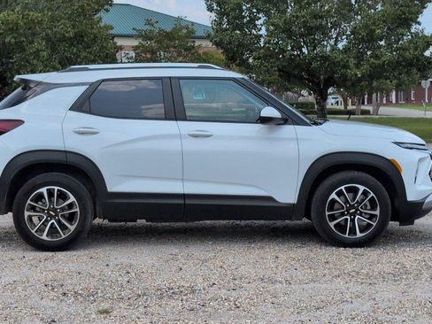 Certified 2024 Chevrolet TrailBlazer LT w/ LT Cold Weather Package FWD image 7