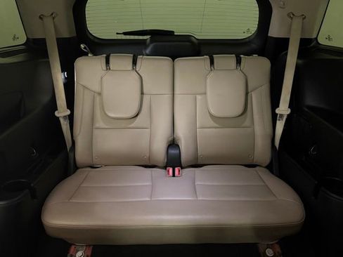 Used 2020 Ford Explorer XLT w/ Equipment Group 202A image 13