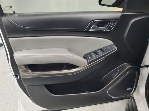 Used 2019 Chevrolet Suburban LT w/ Max Trailering Package image 8
