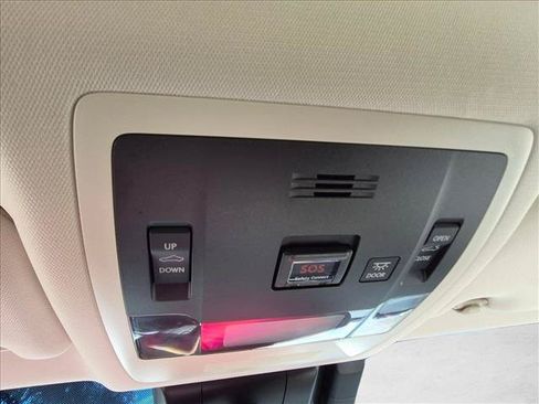 Used 2019 Lexus ES 300h w/ Accessory Package 2 FWD image 13