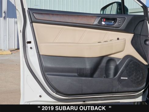 Used 2019 Subaru Outback 2.5i Limited w/ Popular Package #2 image 14