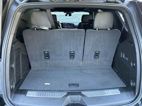 Used 2025 Chevrolet Tahoe High Country w/ Sun And Tow Package image 34