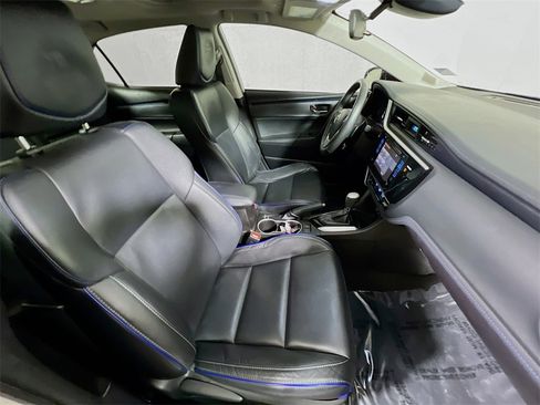 Certified 2017 Toyota Corolla XSE image 25