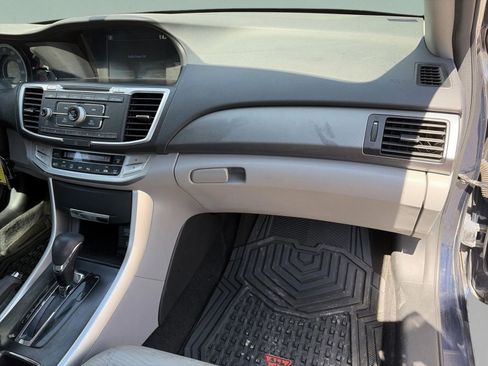 Used 2014 Honda Accord LX image 19