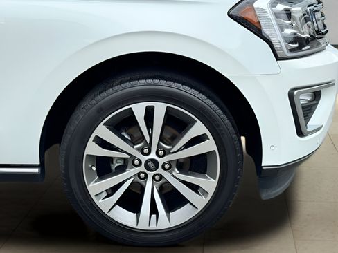 Used 2021 Ford Expedition Limited AWD/4WD image 47