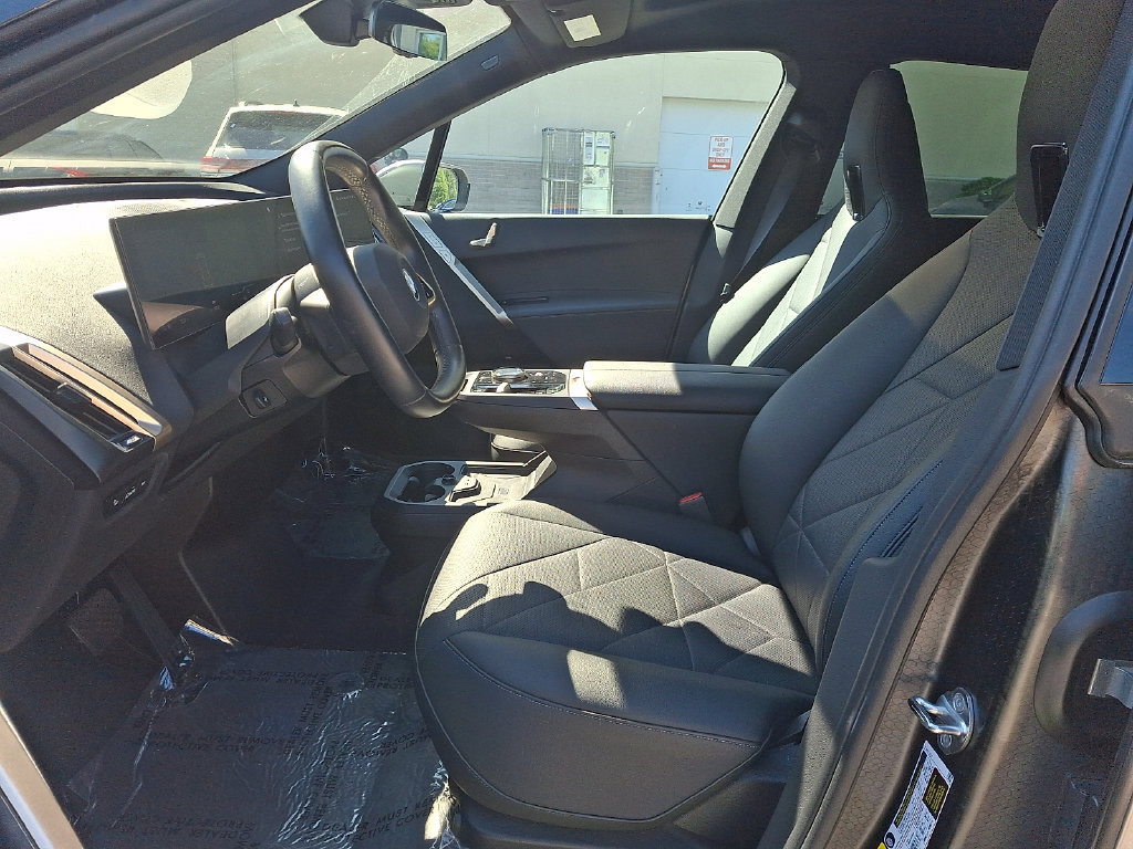 Used 2023 BMW iX xDrive50 AWD/4WD image 13
