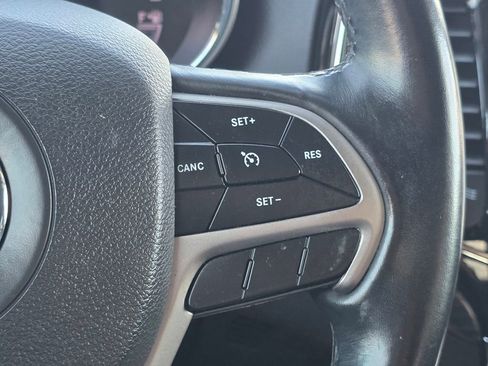 Certified 2021 Jeep Grand Cherokee Laredo X image 35