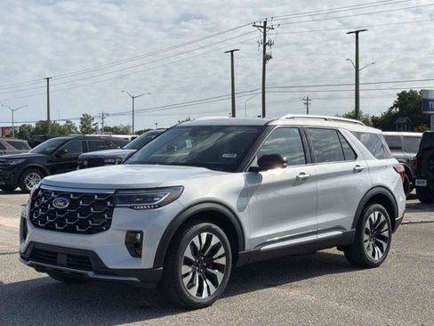 New 2026 Ford Explorer Platinum AWD/4WD image 9