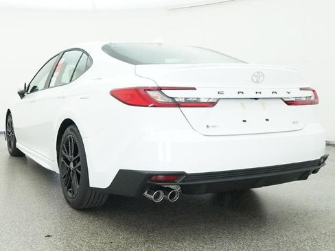 Used 2026 Toyota Camry SE FWD image 40