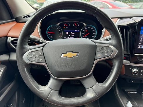 Used 2020 Chevrolet Traverse High Country FWD image 13