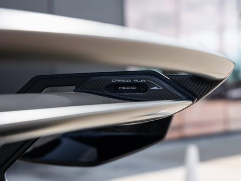 Used 2024 Lamborghini Huracan STO image 16