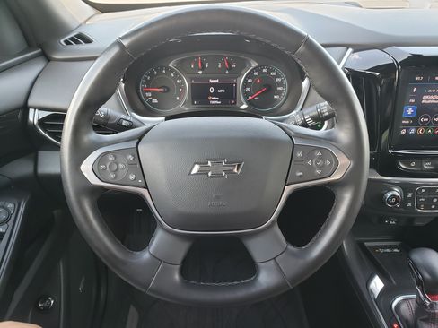 Used 2023 Chevrolet Traverse RS w/ LPO, Floor Liner Package FWD image 16