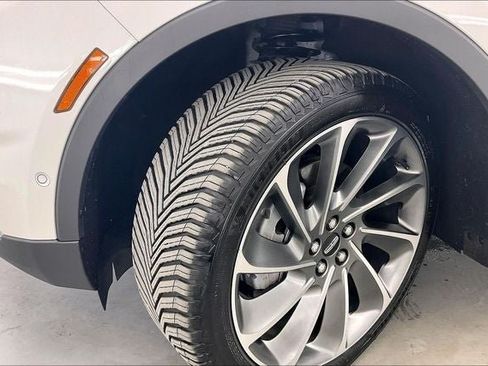 Used 2022 Lincoln Nautilus Reserve w/ Equipment Group 201A AWD/4WD image 34