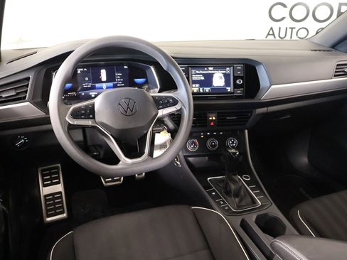 Used 2023 Volkswagen Jetta Sport FWD image 2