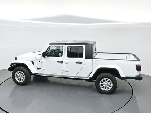Used 2023 Jeep Gladiator Sport image 62