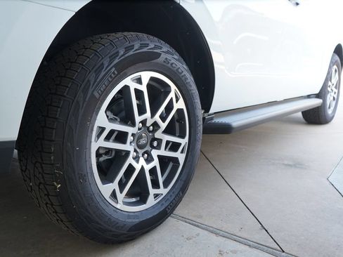 New 2026 Ford Expedition Active AWD/4WD image 10
