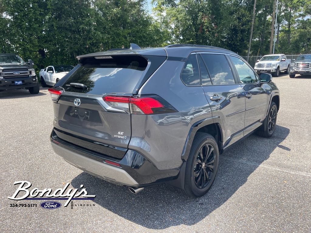Used 2024 Toyota RAV4 SE w/ Convenience Package AWD/4WD image 15
