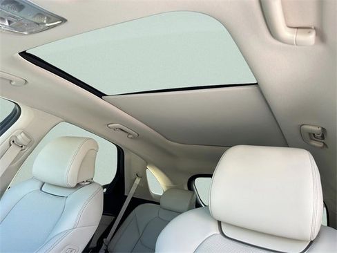 Used 2026 Genesis GV70 2.5T Select image 22