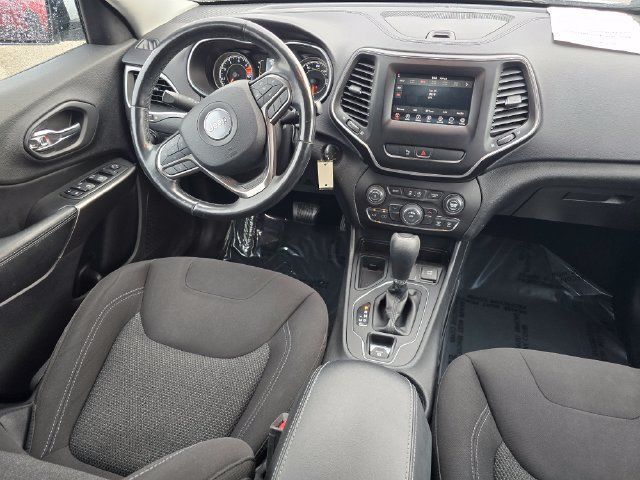 Used 2020 Jeep Cherokee Latitude w/ Cold Weather Group FWD image 31