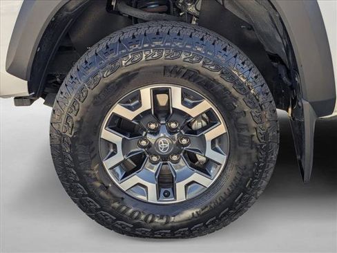 Used 2023 Toyota Tacoma TRD Off-Road image 23
