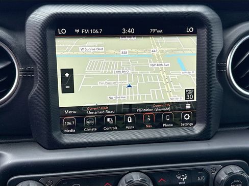 Used 2023 Jeep Wrangler Unlimited Sahara image 14