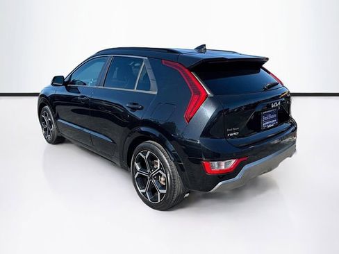 Used 2023 Kia Niro EX Touring image 8