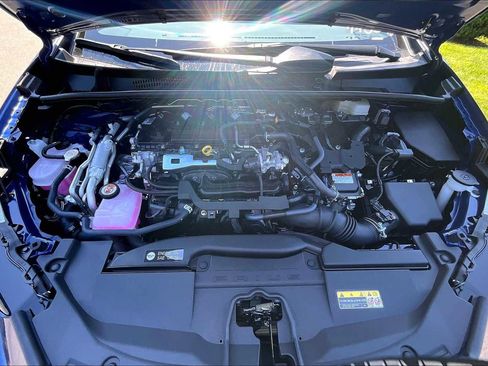 New 2025 Toyota Prius Plug-In Hybrid image 16