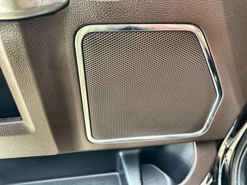 Used 2019 Ford F150 King Ranch w/ Equipment Group 601A Luxury AWD/4WD image 23