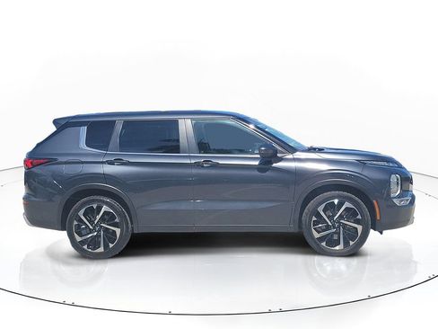 Used 2024 Mitsubishi Outlander SE FWD image 5