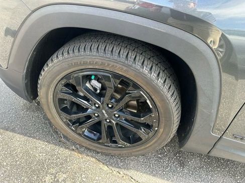 Used 2021 GMC Terrain SLT w/ Infotainment Package II image 22