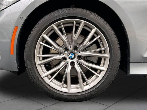 Used 2023 BMW 330i xDrive Sedan w/ Premium Package AWD/4WD image 10