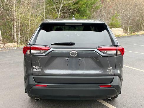 Used 2024 Toyota RAV4 LE image 4