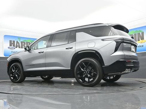 New 2026 Chevrolet Traverse RS w/ LPO, Floor Liner Package FWD image 21