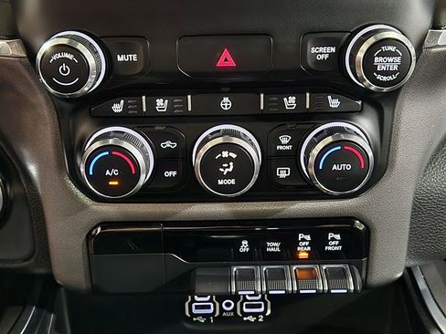 Used 2021 RAM 1500 Laramie w/ Sport Appearance Package image 40