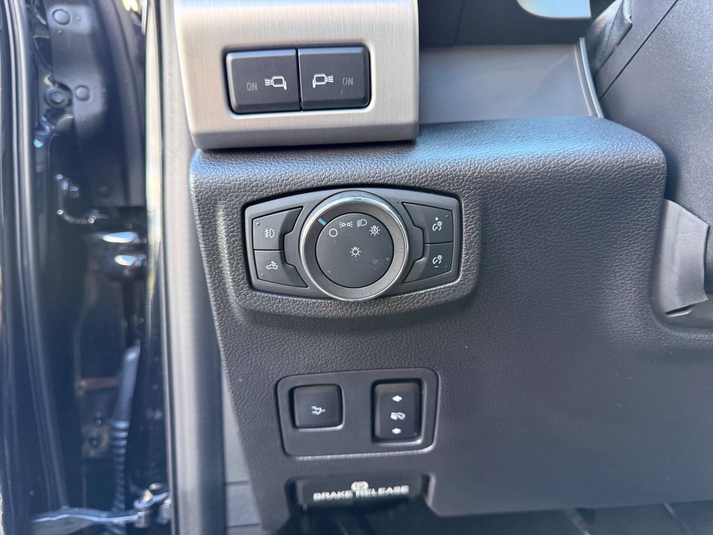 Used 2020 Ford F250 Platinum w/ Tremor Off-Road Package AWD/4WD image 33