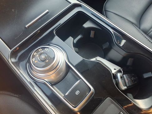 Used 2020 Ford Edge SEL w/ Convenience Package image 19