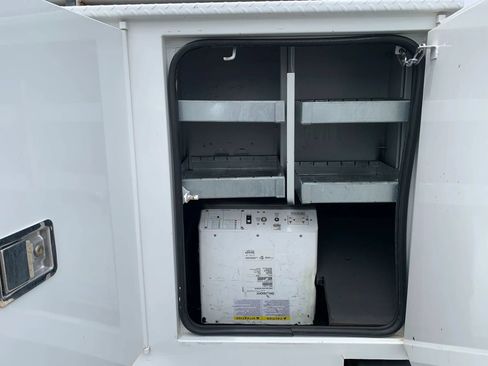 Used 2019 Ford F550 4x4 Regular Cab Super Duty image 31