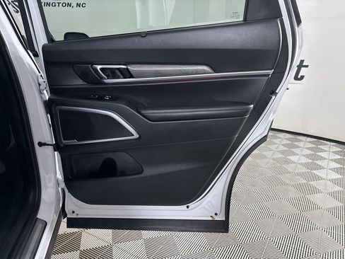 Used 2024 Kia Telluride SX Prestige X-Pro image 27