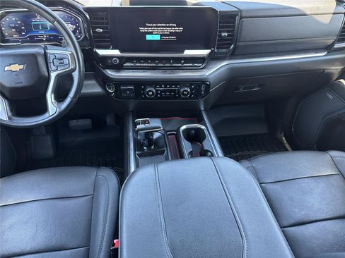 Used 2023 Chevrolet Silverado 1500 LTZ AWD/4WD image 15
