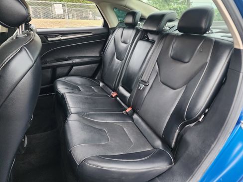 Used 2017 Ford Fusion Energi Titanium FWD image 20